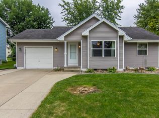604 3rd St NW, Altoona, IA 50009