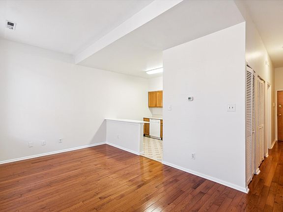 4th image of 1608 Wallace St APT 201