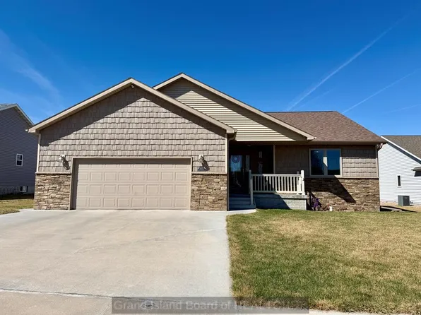 1413 N Cedar Ave, Hastings, NE 68901