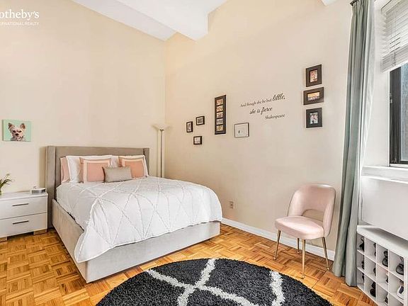 4th image of 310 E 46th St APT 12W