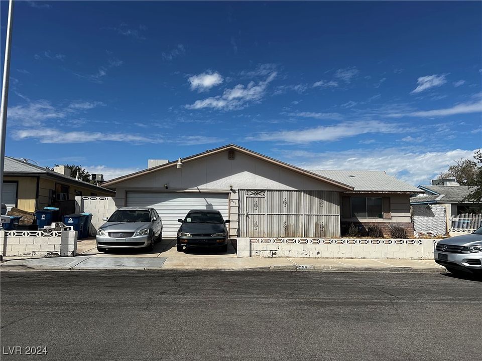 2nd image of 220 Bruin Way