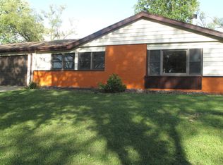 85 Westview St, Hoffman Estates, IL 60169