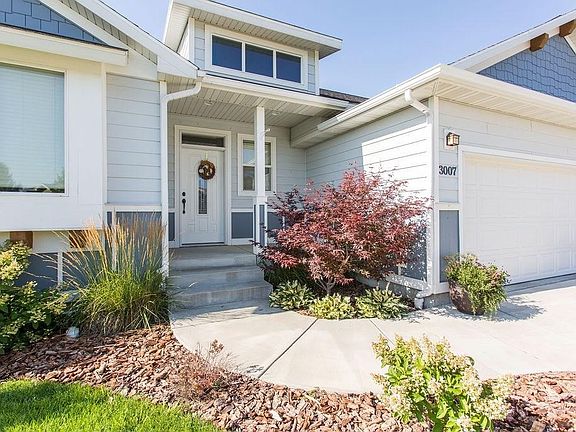 2nd image of 3007 Golden Acres Dr