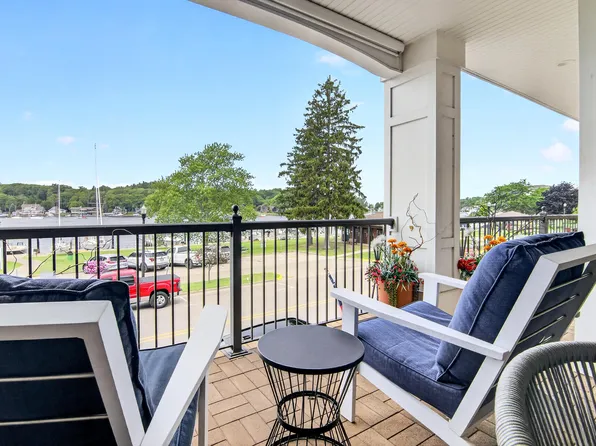 560 S Hancock St #12, Pentwater, MI 49449