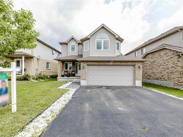 39 Washburn Dr, Guelph, ON N1E 0B6