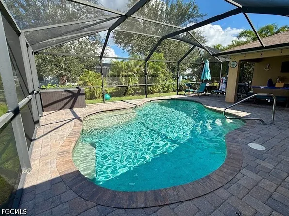 1817 NW 3rd Pl, Cape Coral, FL 33993