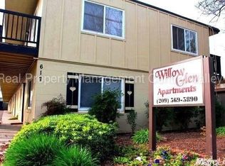 617 Tully Rd APT 5, Modesto, CA 95350