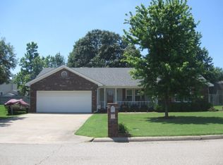 307 Hunters Ridge Dr, Jonesboro, AR 72404