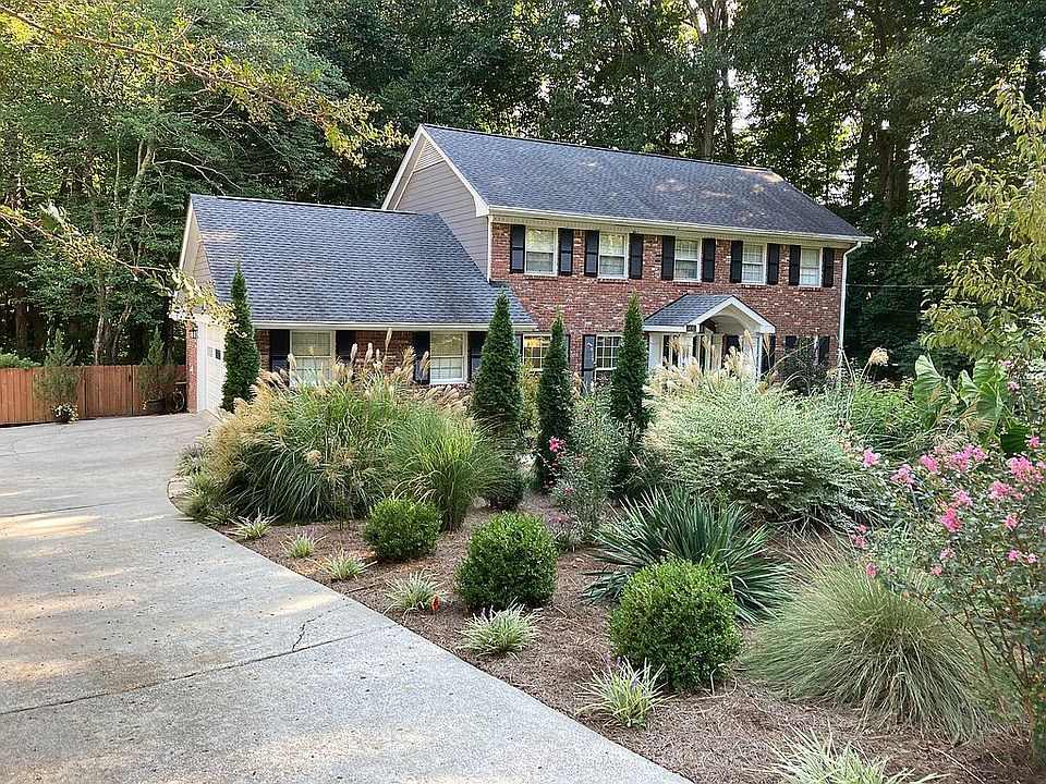 1st image of 1495 Devonshire Way