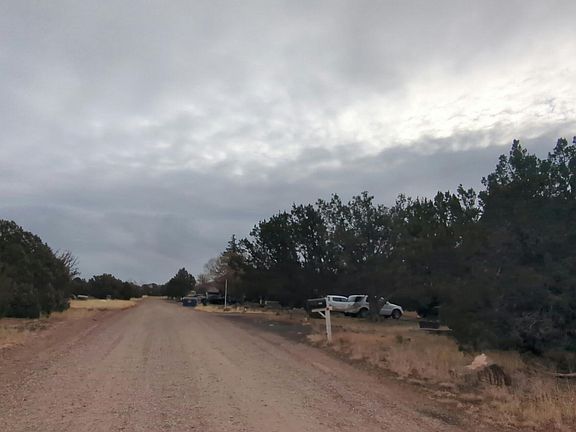 5th image of 8361 Apache Dr
