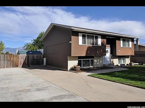2nd image of 6149 S Country Hills Dr