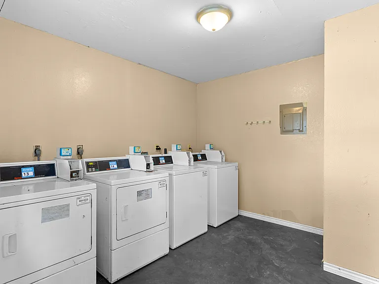 Northridge Apartments — Photo 32