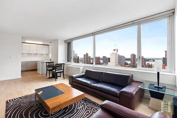 Rented by Halstead Real Estate | media 38