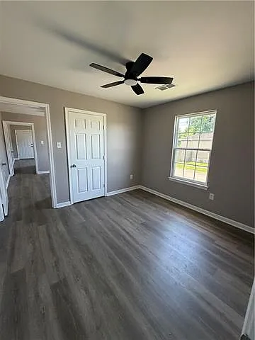 3 bed, 2.0 bath, 984 sqft, $1,950 — Photo 4