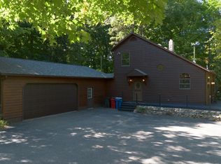496 County Road 550, Marquette, MI 49855