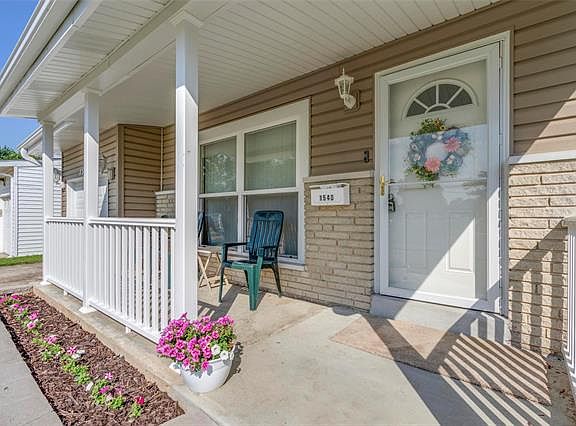 4th image of 1540 Starling Dr