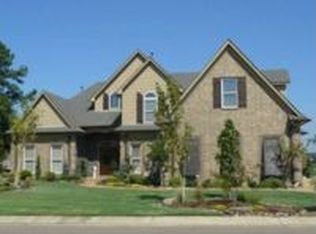 9746 Leeward Slopes Dr, Lakeland, TN 38002