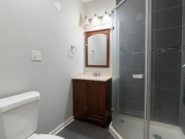 5834 W Irving Park Rd #1R — Photo 8