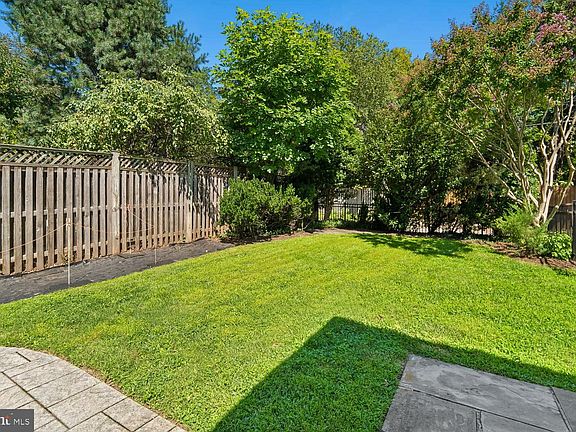4th image of 3527 Albemarle St NW