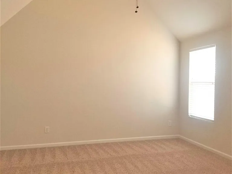 411 Cyrus Thompson Dr — Photo 34