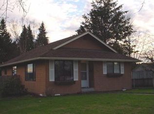 604 E Grover St, Lynden, WA 98264