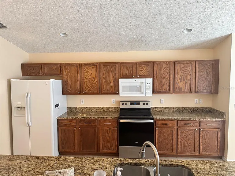 106 Delancey Dr — Photo 5