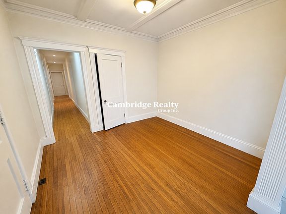 5th image of 106 Strathmore Rd #3T