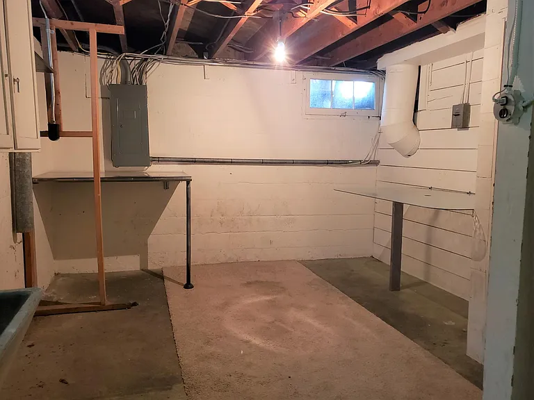 408 Yakima St — Photo 13