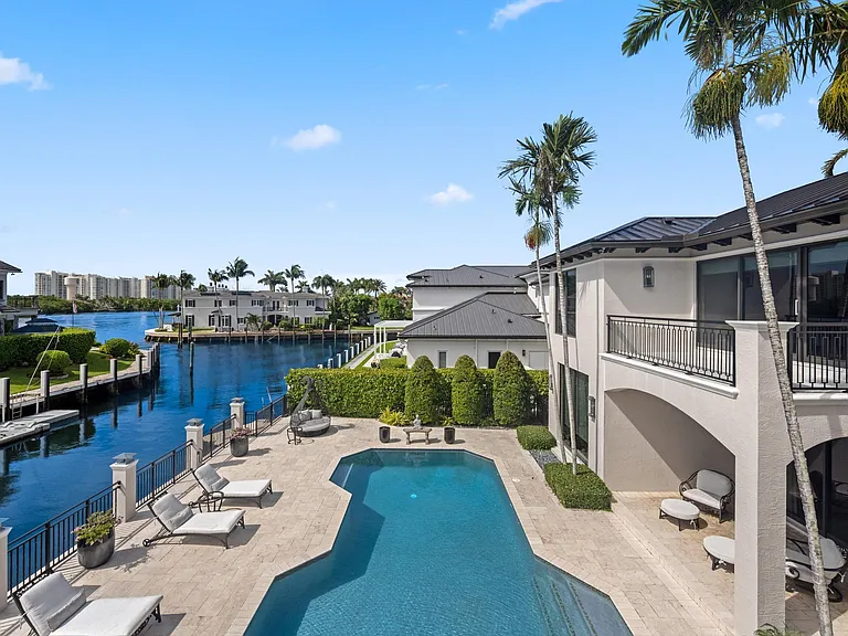7474 NE Bay Cove Ct — Photo 90