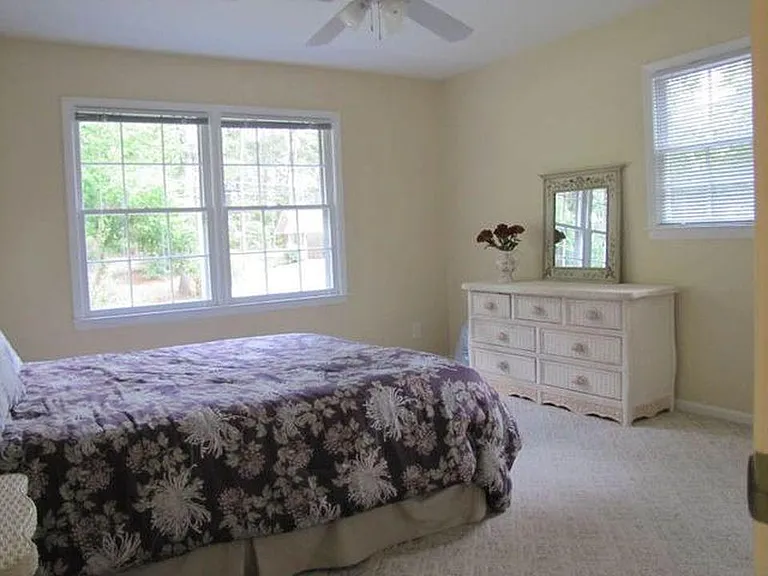 1295 Seven Springs Cir — Photo 7