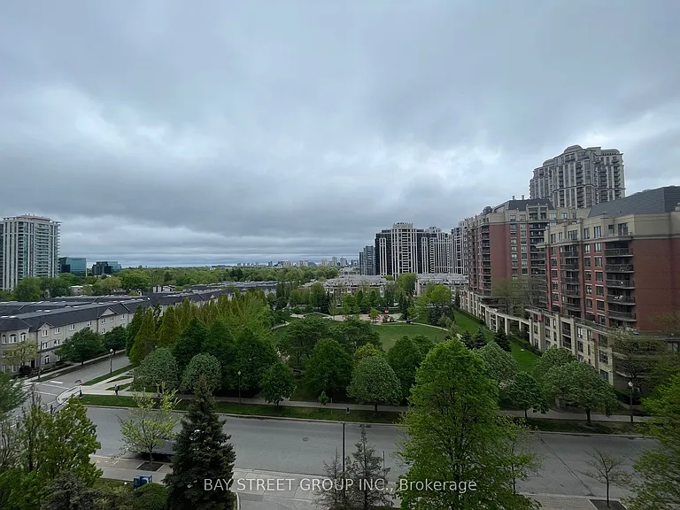 28 Harrison Garden Blvd #911 — Photo 14