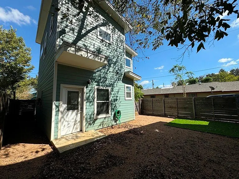 6201 Felix Ave #A — Photo 41