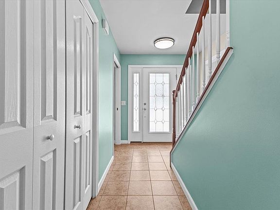 3rd image of 13 Butternut Circle