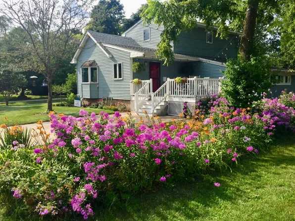 (undisclosed Address), Crystal Lake, IL 60014