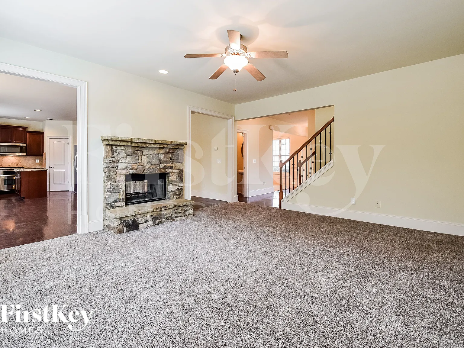 4 bed, 2.5 bath, 3002 sqft, $2,645 — Photo 4