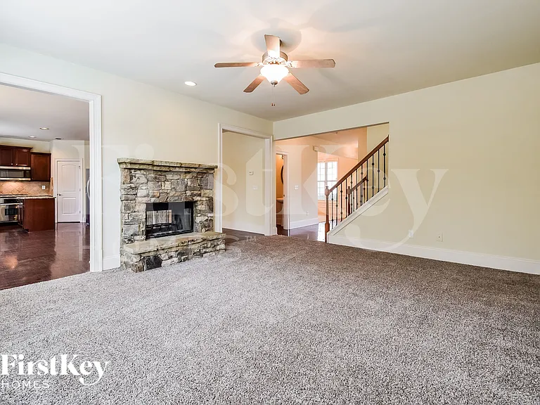 1068 Parkmist Dr — Photo 4