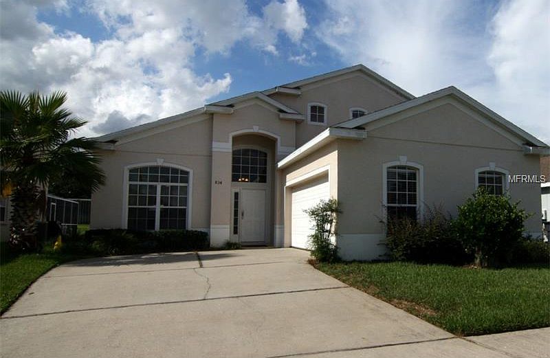 1st image of 834 Bloomingdale Dr