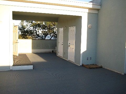 4th image of 80 E Beach Blvd