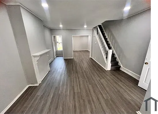5624 Arch St — Photo 13