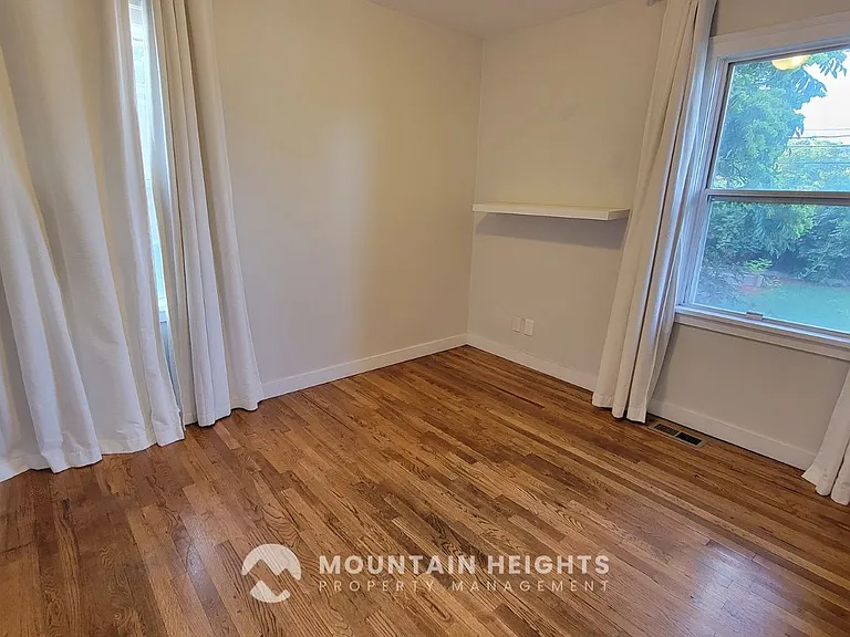 1116 E Hudson Ave — Photo 9