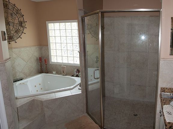 Upgraded Master Bath