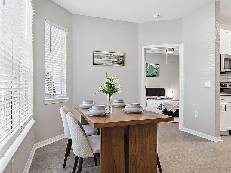 Westwood Reserve Apartments — Photo 54