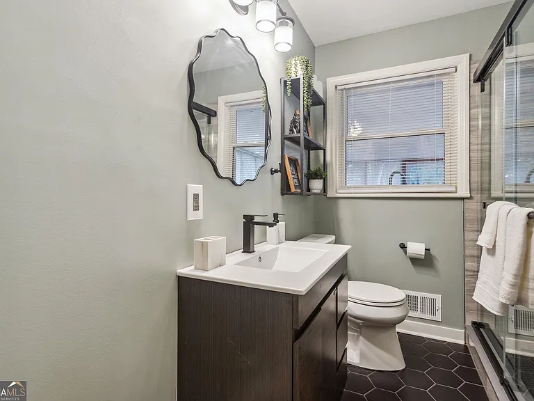 425 Plantation Rd SW — Photo 22