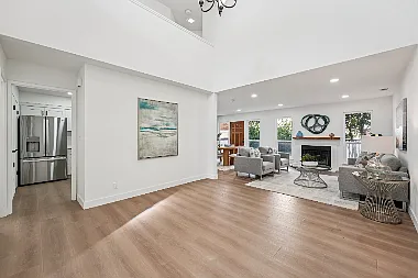 1741 Abington Ct — Photo 3