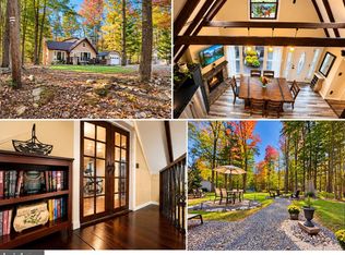 5125 Cresco Dr, Pocono Lake, PA 18347
