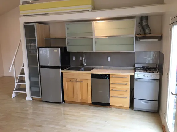 74 N San Marino Ave, Pasadena, CA 91107