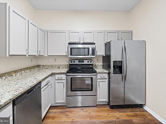 5th image of 7206 Bogley Rd Unit 102