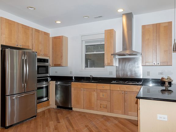 4th image of 4435 S Oakenwald Ave Unit 2