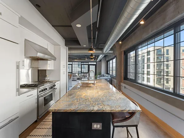 525 3rd St #414, Minneapolis, MN 55401