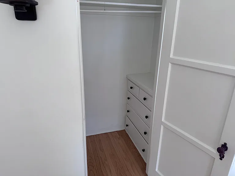 4307 York Blvd — Photo 15